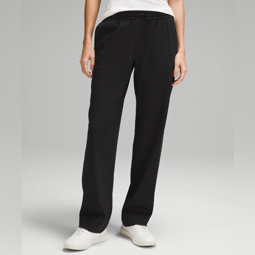 lululemon Straight-Leg Mid-Rise Pant Luxtreme Regular Sz M